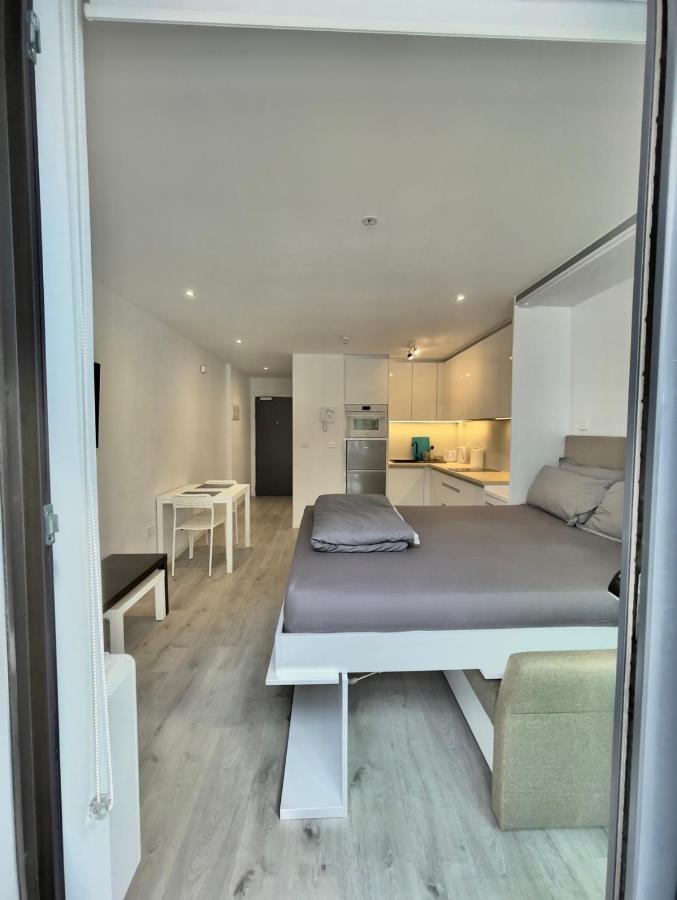 Holiday Studio Apartment Near The Beach And City Centre Gibraltar Exteriör bild